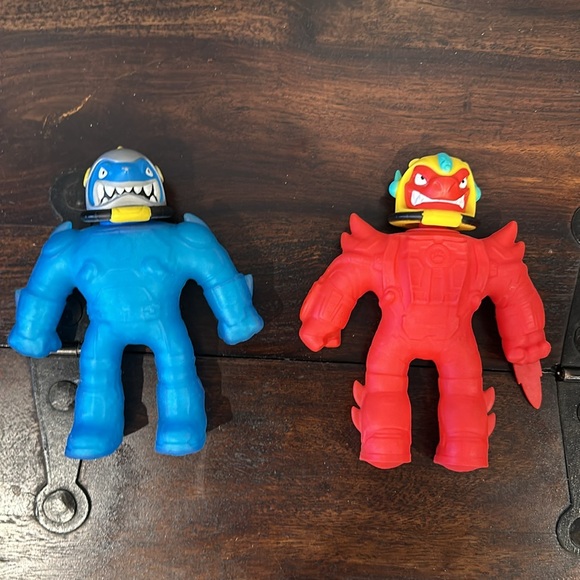 Bundle of Goo Zit Ju Toys - Picture 2 of 9